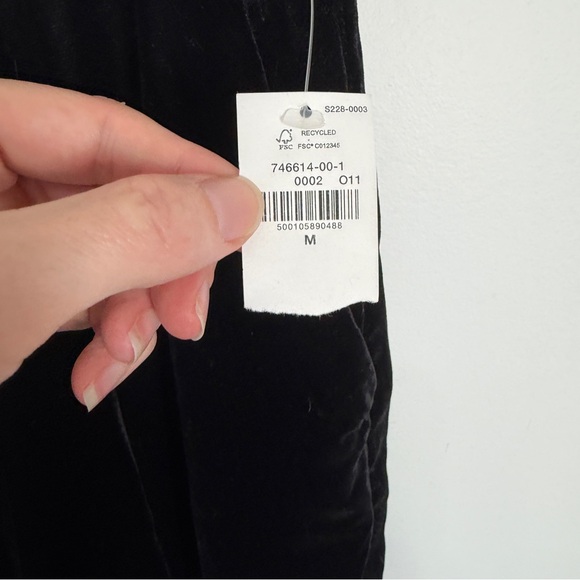 NWT Old Navy Velvet Taylor Wide Leg Trousers Pant Medium Black - Picture 4 of 7